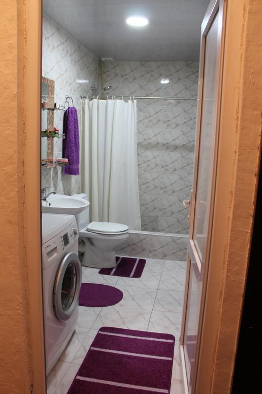 Guesthouse Medea On Pushkini 4 คูทายสิ ภายนอก รูปภาพ