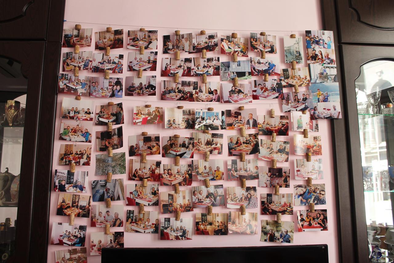 Guesthouse Medea On Pushkini 4 คูทายสิ ภายนอก รูปภาพ