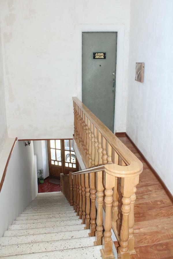 Guesthouse Medea On Pushkini 4 คูทายสิ ภายนอก รูปภาพ